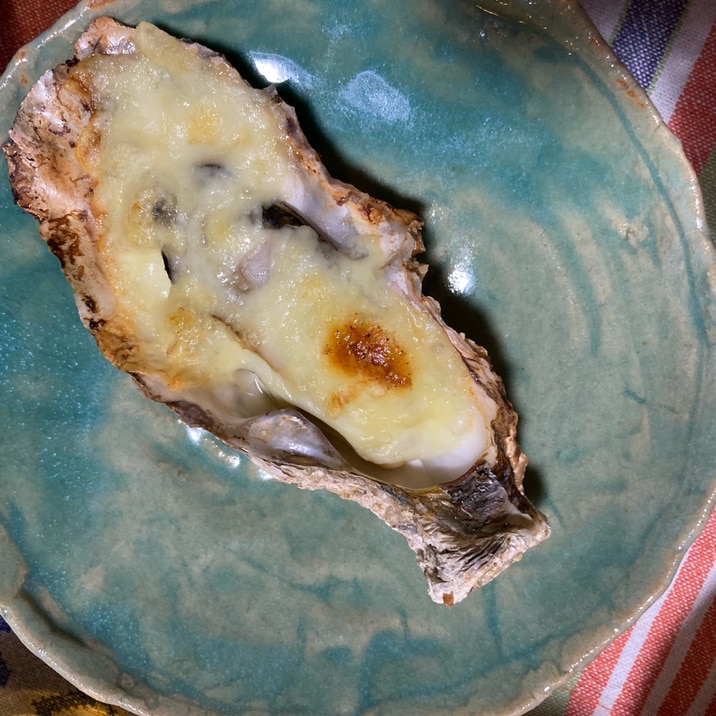 絶品♡殻付き牡蠣のチーズ焼き